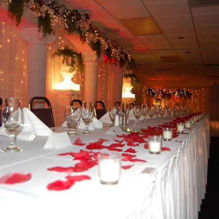 Boarders Inn & Suites By Cobblestone Hotels - Grand Island Esterno foto