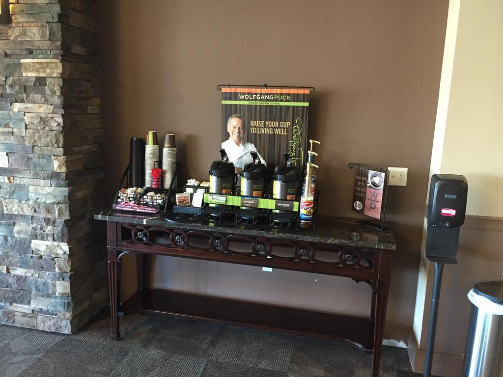 Boarders Inn & Suites By Cobblestone Hotels - Grand Island Esterno foto