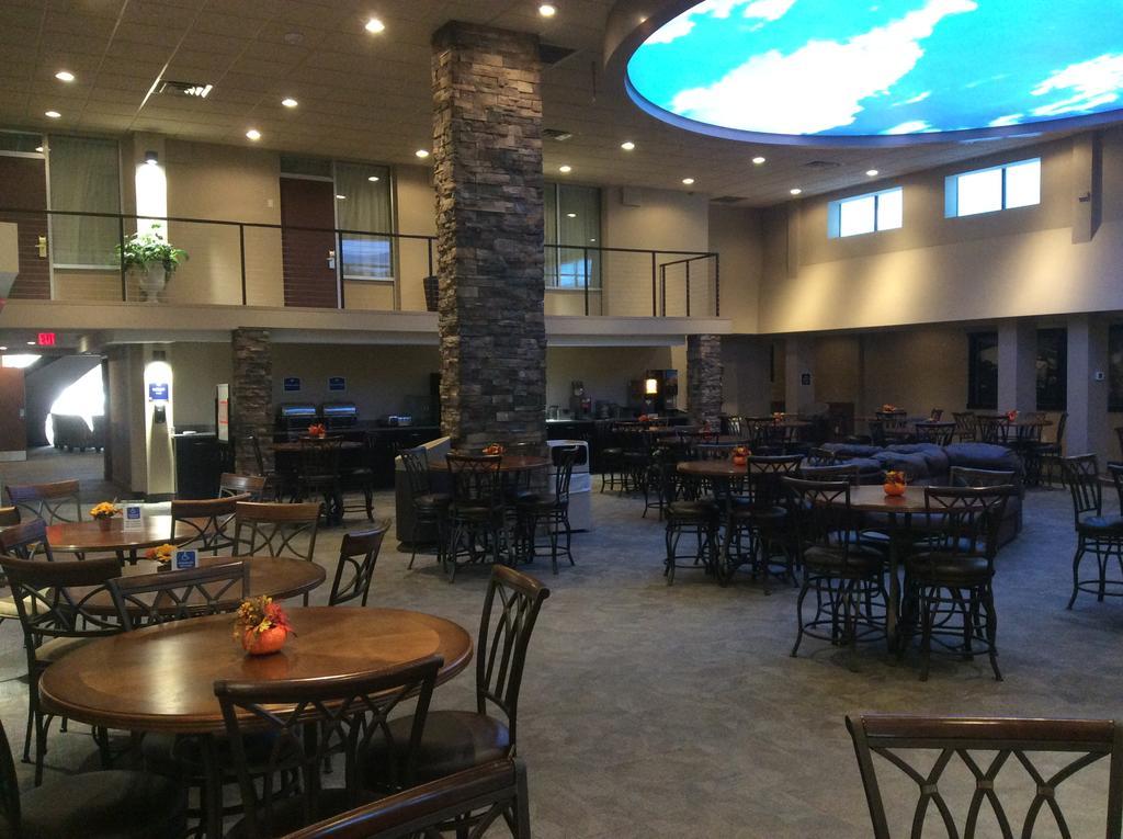 Boarders Inn & Suites By Cobblestone Hotels - Grand Island Esterno foto