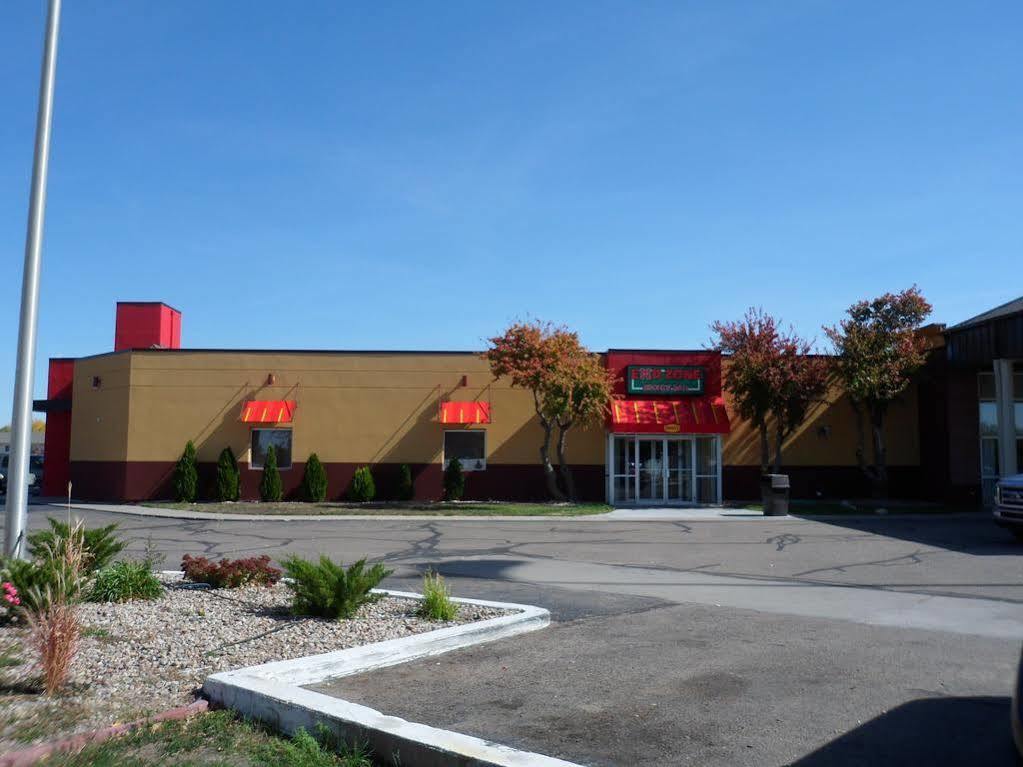Boarders Inn & Suites By Cobblestone Hotels - Grand Island Esterno foto