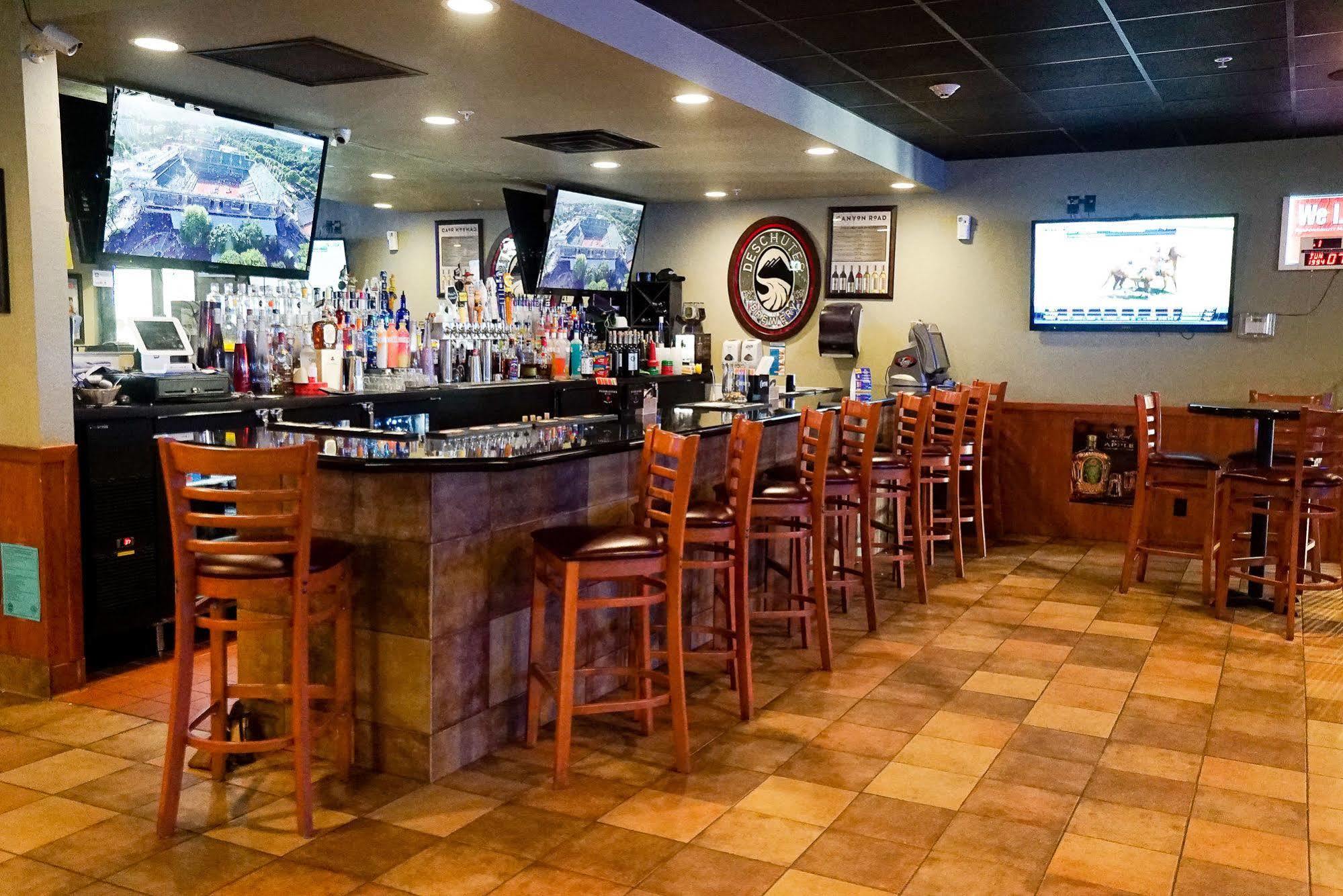 Boarders Inn & Suites By Cobblestone Hotels - Grand Island Esterno foto
